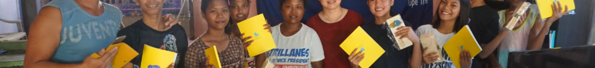 <div style='font-size:0.75em;line-height:40px'>필리핀 희망나무 열매가 쑥쑥 자라고 있습니다.</div>